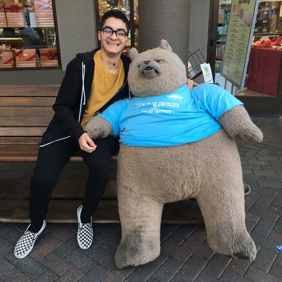 Meet your Posher, Richard - Picture 1 of 1